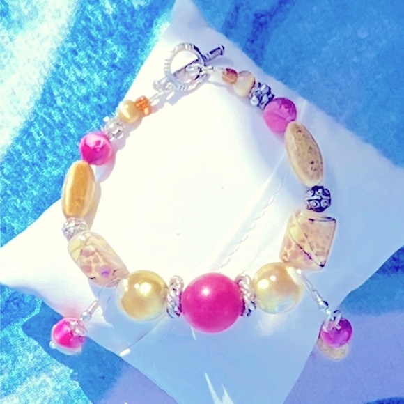 Handmade Beaded Bracelet & Earring Set- Beautiful Colors-Gently Used Condition - Picture 9 of 16